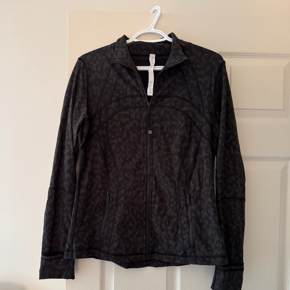 Lululemon define jacket- dark camo - Picture 1 of 3